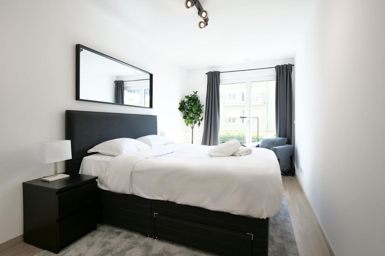 2br Apt 100 M2 W Terrace Garden, Free Pkg- Id-26 *